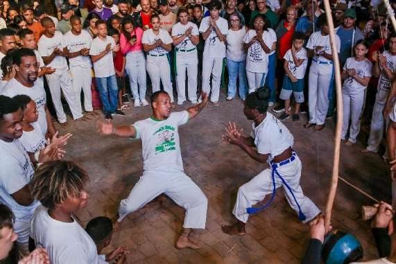 Roda de capoeira na Festa do Muqui
