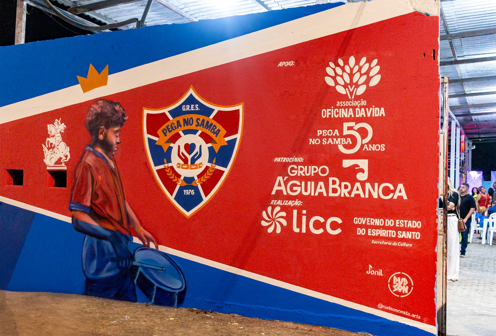Mural do GRES Pega no Samba com as marcas do projeto Tecer Folias